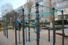 В Гагаринском районе установлена новая гимнастическая площадка