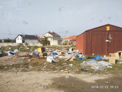 Гагаринский муниципальный округ приступил к уборке территории после демонтажа гаражей на ул. Шевченко, 28