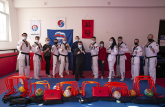 Гагаринский муниципалитет организовал первенство по тхэквондо и вручил спортивный инвентарь