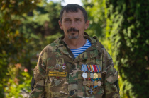 За проявленные в зоне СВО мужество и героизм севастопольцу вручили медаль «За отвагу»